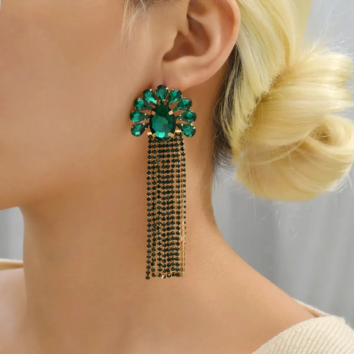 1 Pair Elegant Flower Inlay Copper Alloy Zircon Dangling Earrings