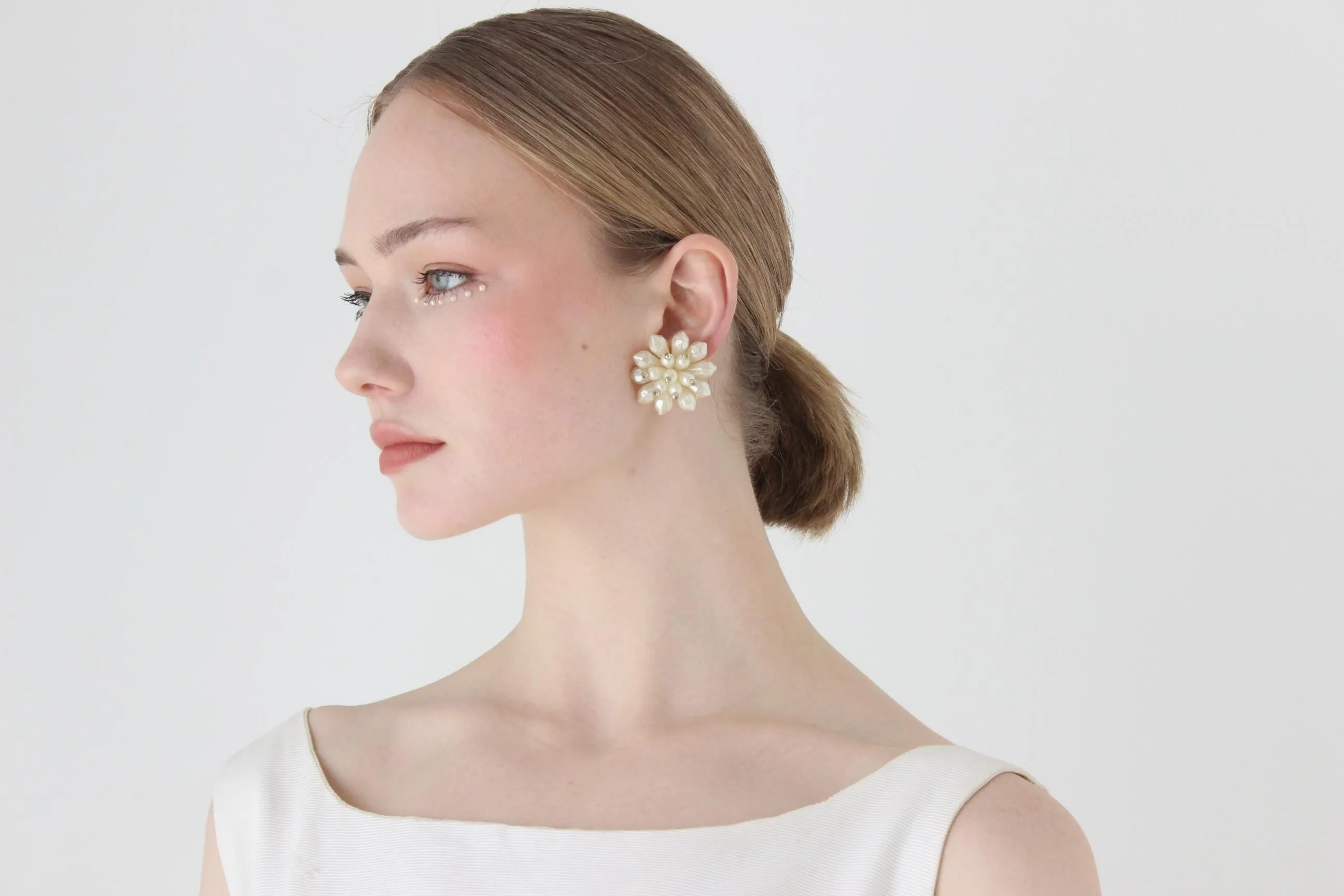 60s Baroque Pearl 'Flower' Cluster Clip On Wedding Earrings