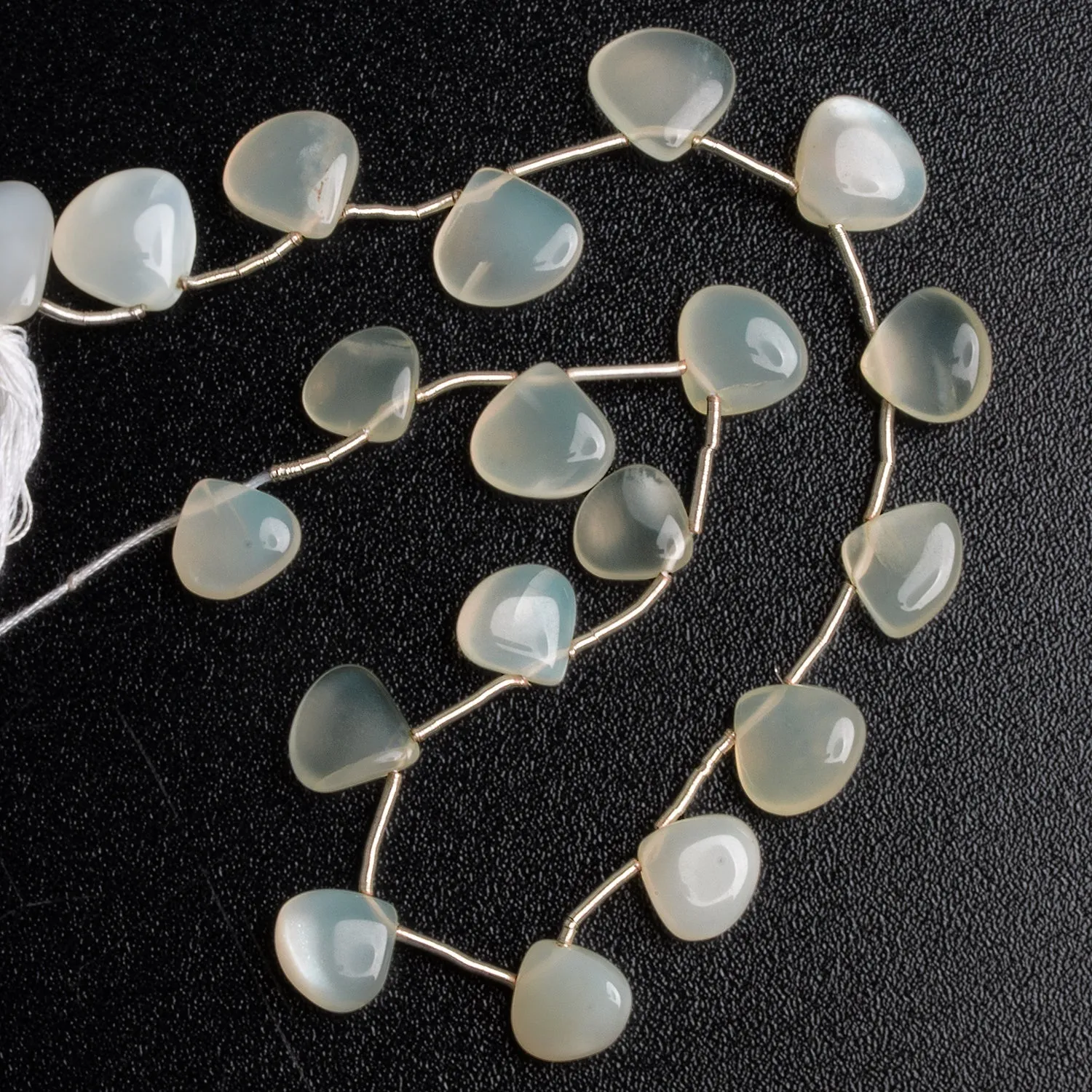 7-13mm White Moonstone Plain Hearts 10 inch 18 beads