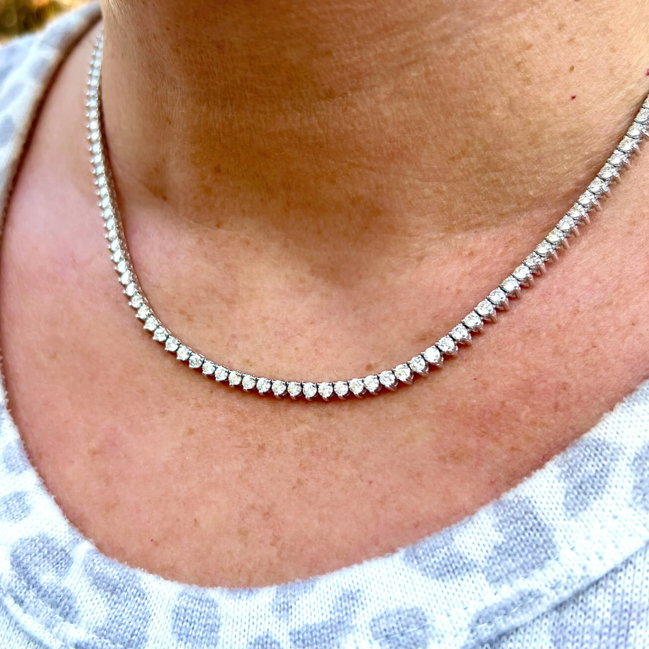 Diamond and 14k White Gold Riviere Necklace