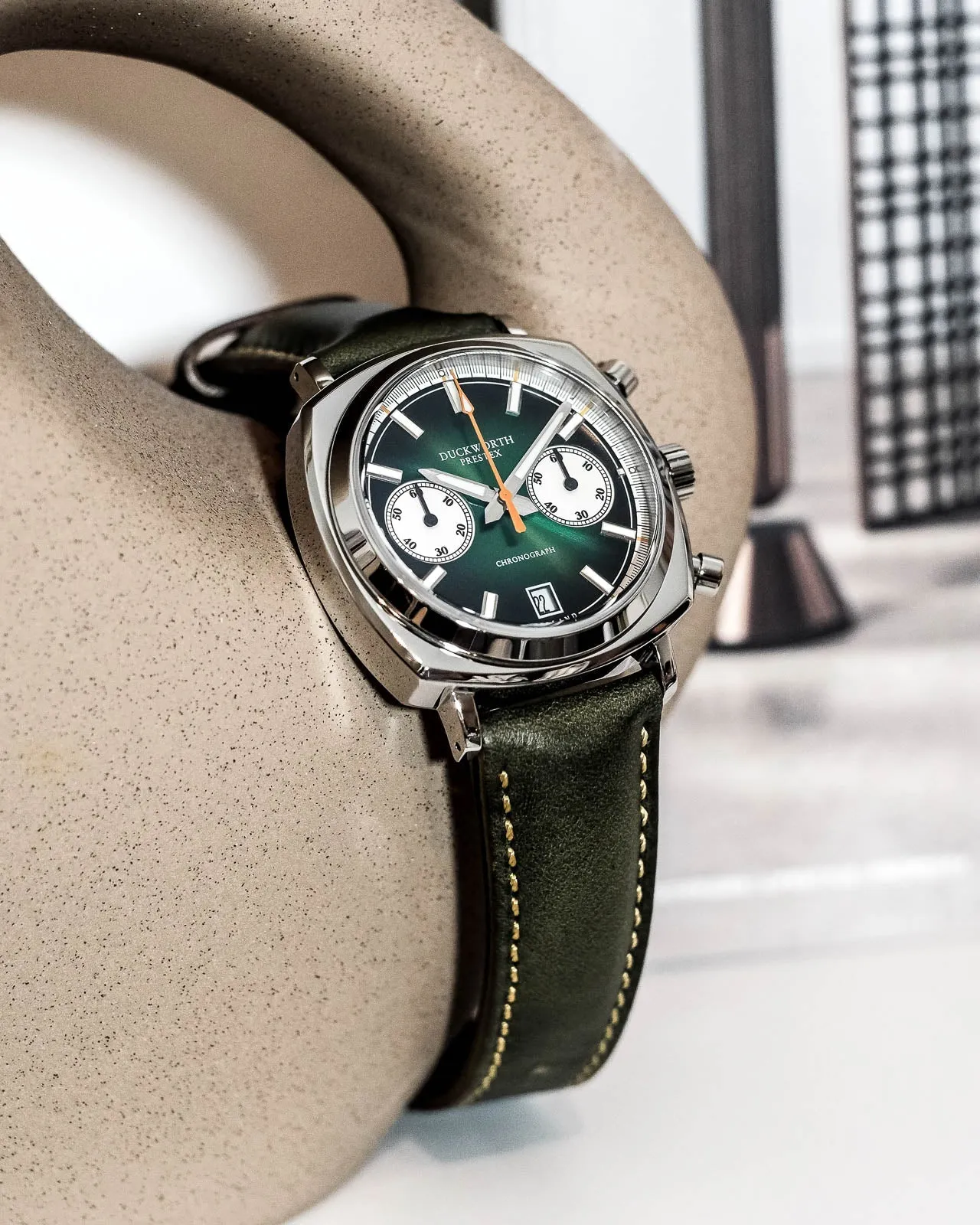 DP Watch Chronograph 42 Green Sunburst Olive Green Leather