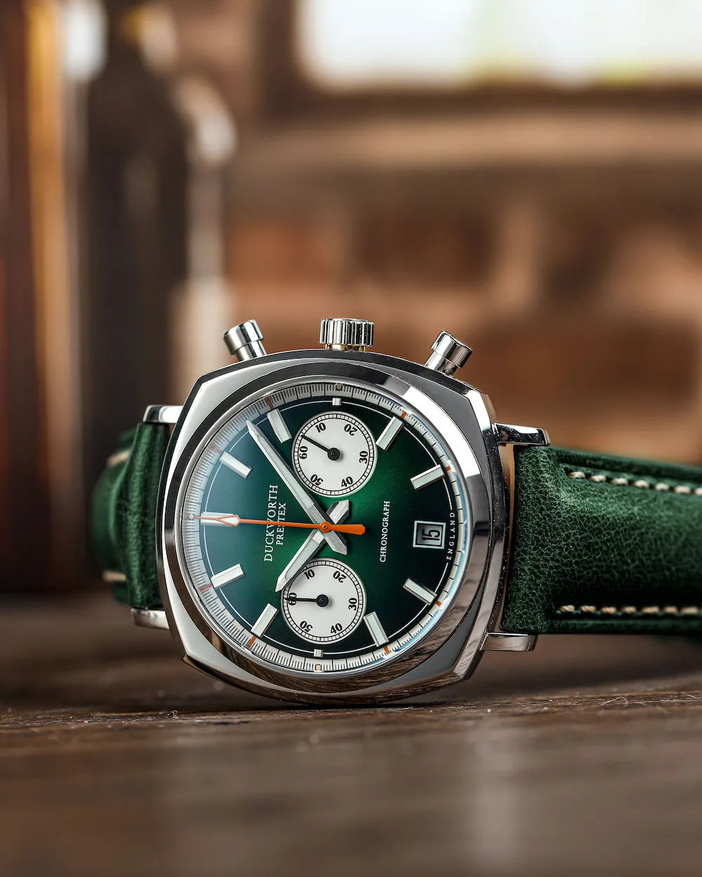 DP Watch Chronograph 42 Green Sunburst Olive Green Leather