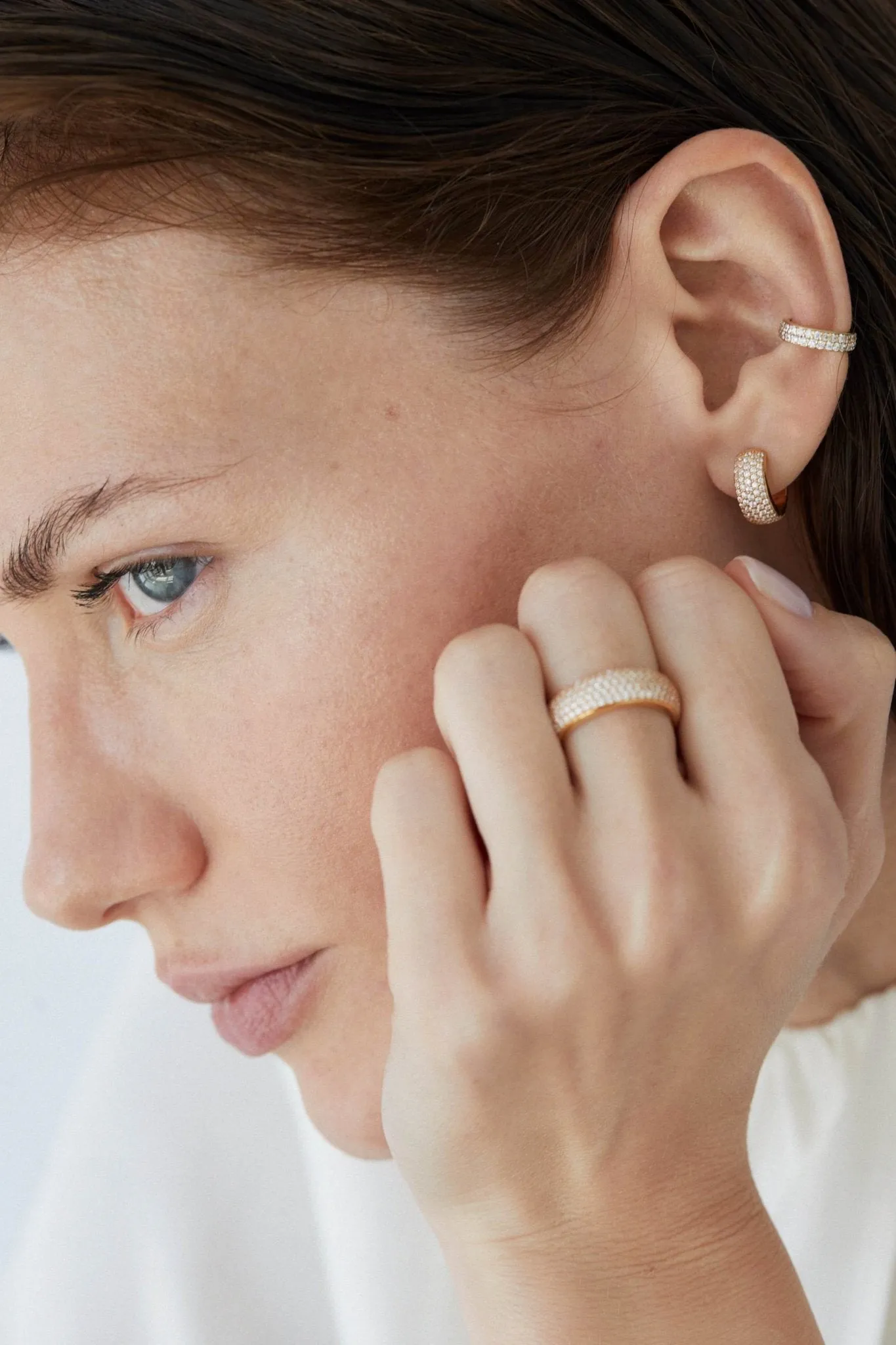 Grand pave ring