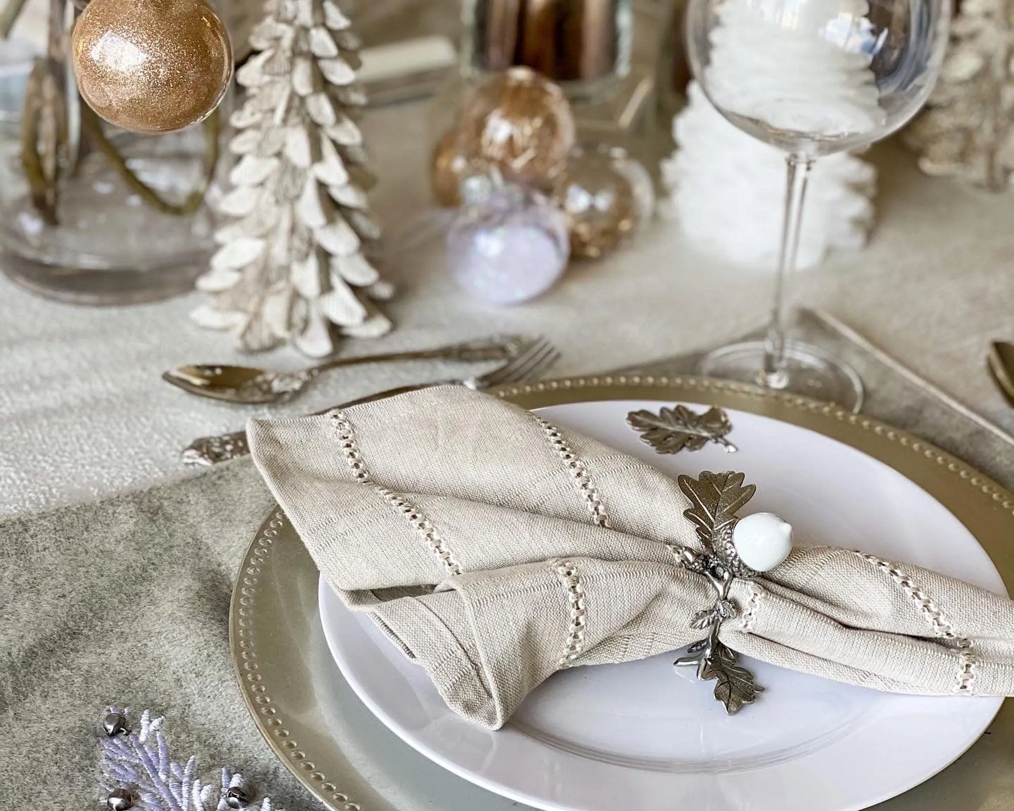 Porcelain Acorn & Oak Leaf Napkin Ring with Pewter