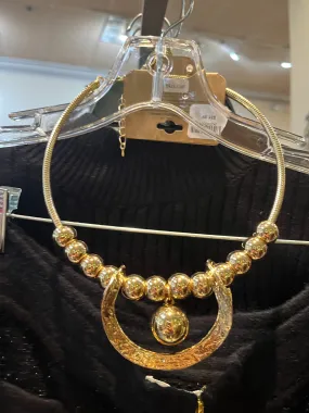 Shiny Gold Necklace Set