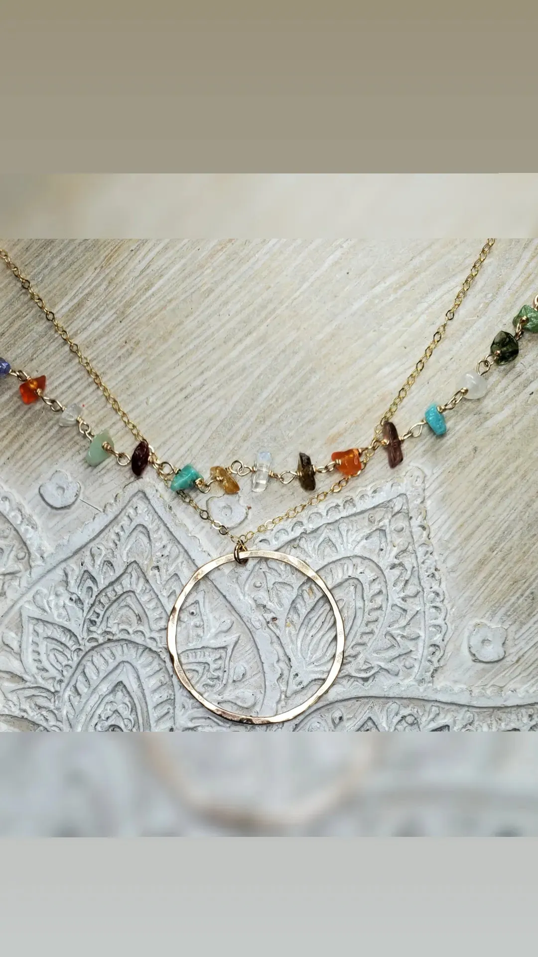 Simple circle necklace