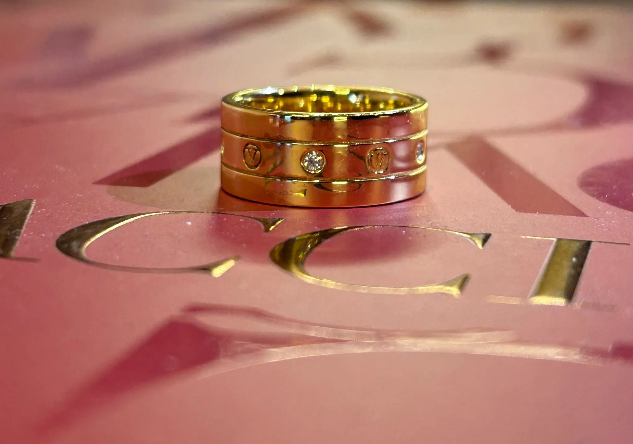 Vicacci Icon Ring