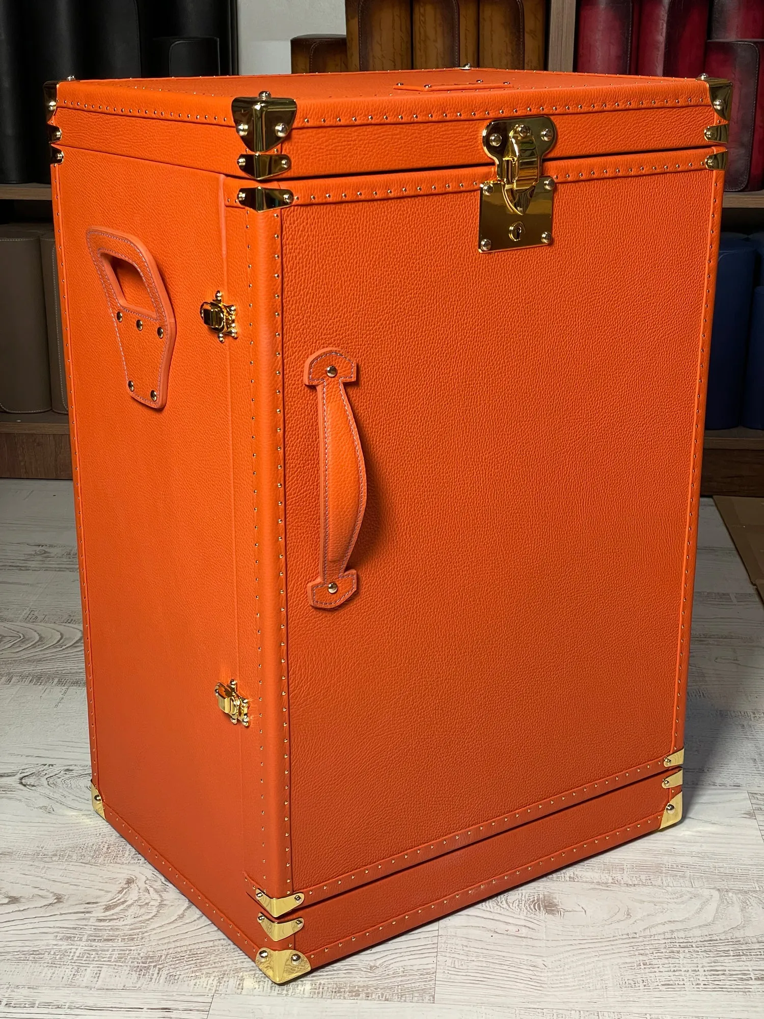 Watch Cabinet - Togo Orange for 94 Watches