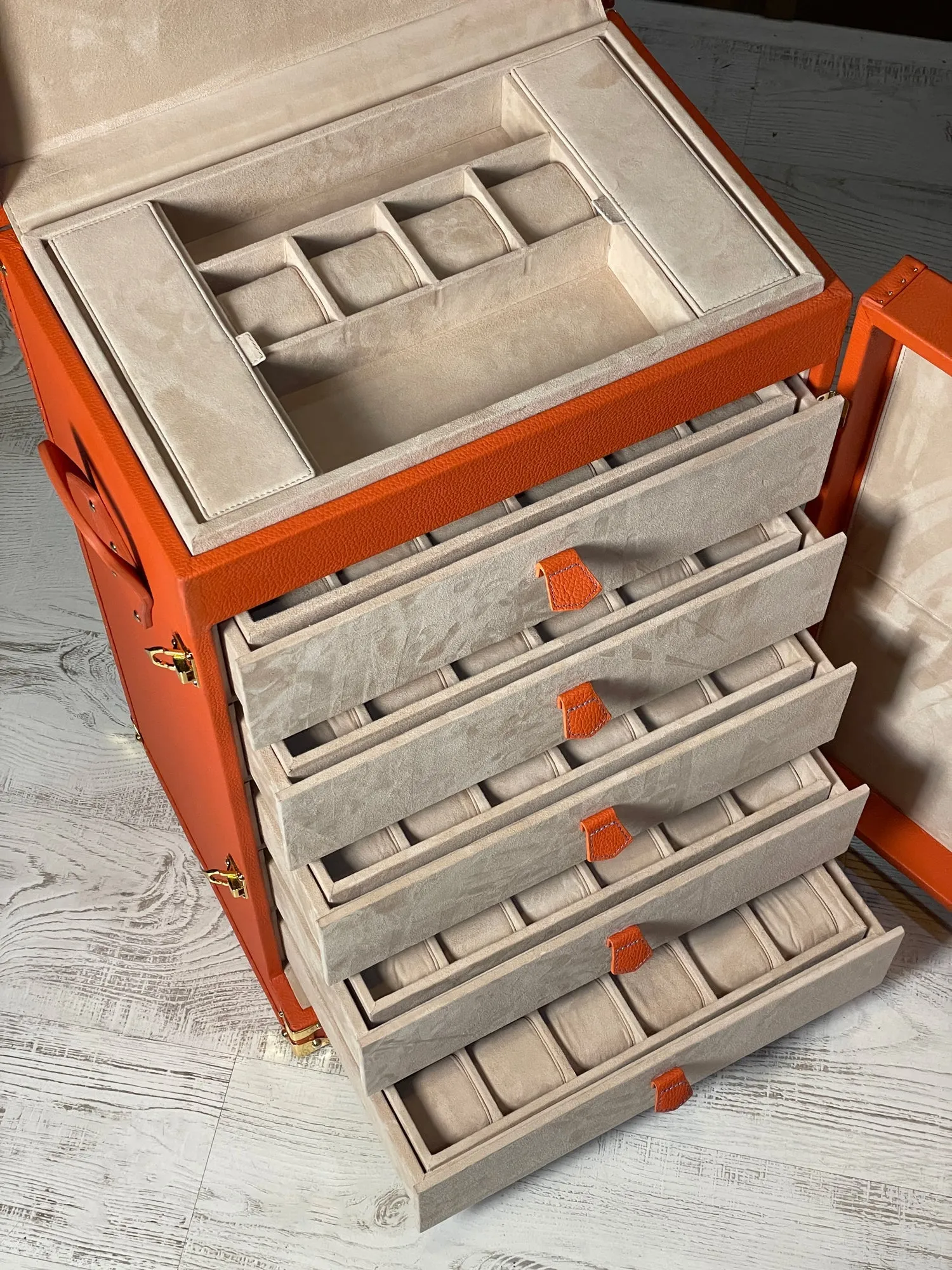 Watch Cabinet - Togo Orange for 94 Watches