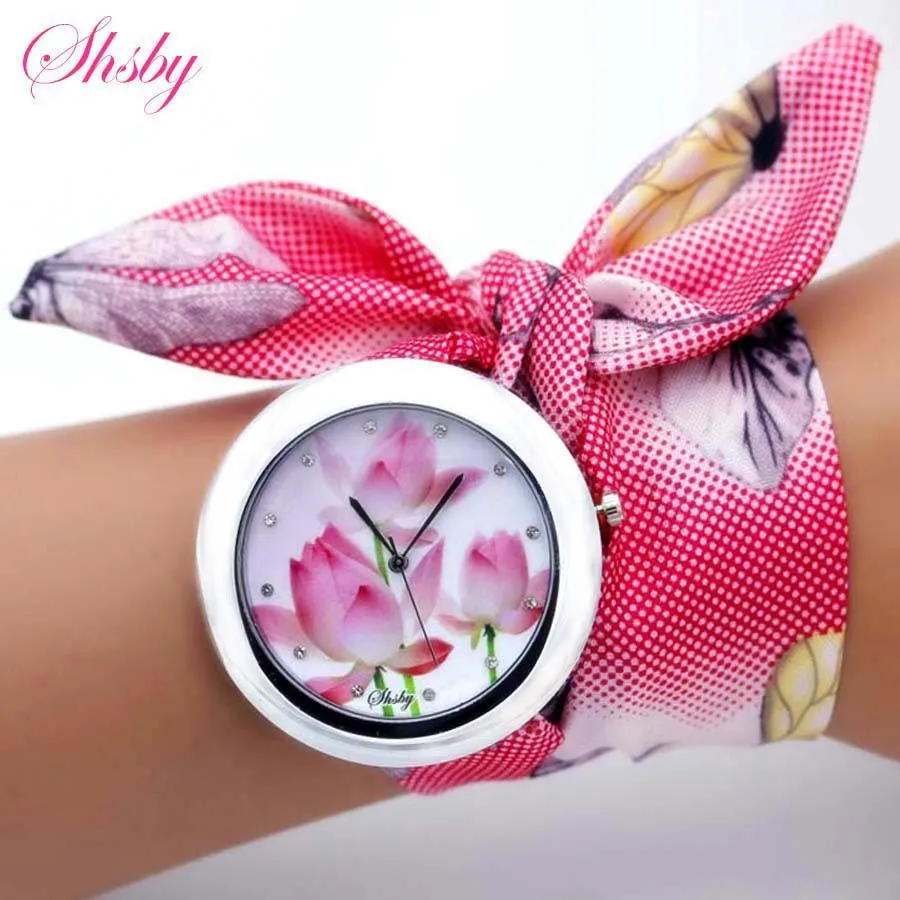 Women Floral Fabric Design Wrist Watches